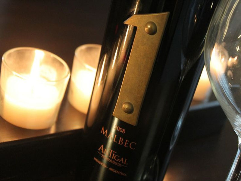 rượu vang uno malbec rượu vang uno malbec