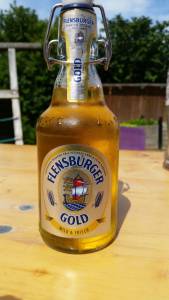 Bia FLENSBURGER GOLD 4,8 % (chai 330 ml)