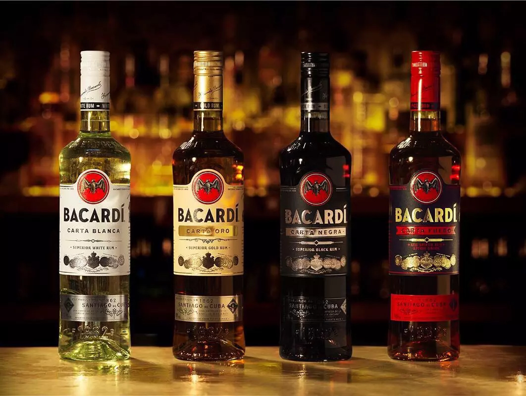 rượu rum Bacardi trắng