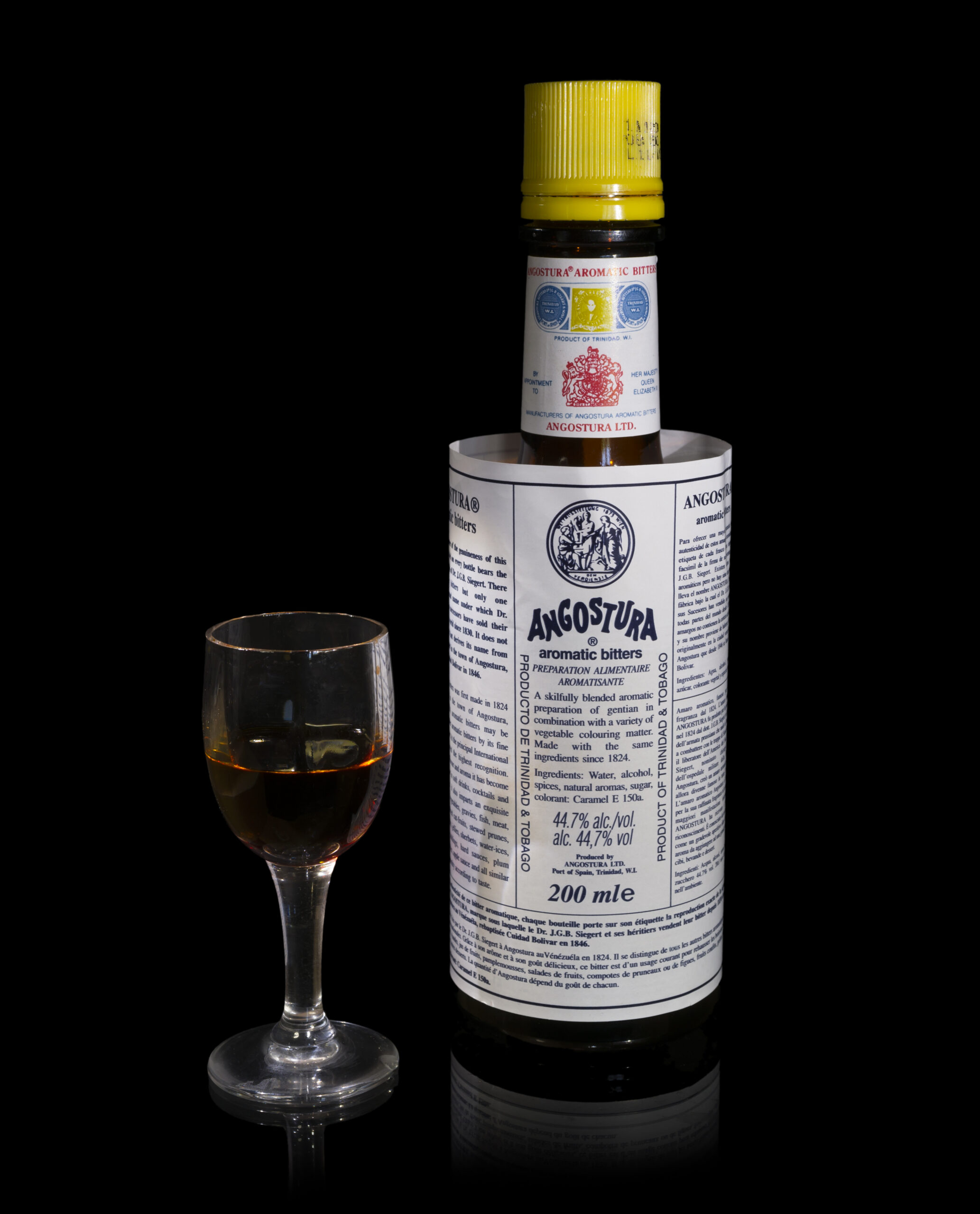 Rượu Angostura Bitters