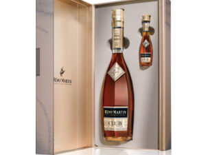 Rượu Remy Martin Club Hộp Quà 2018