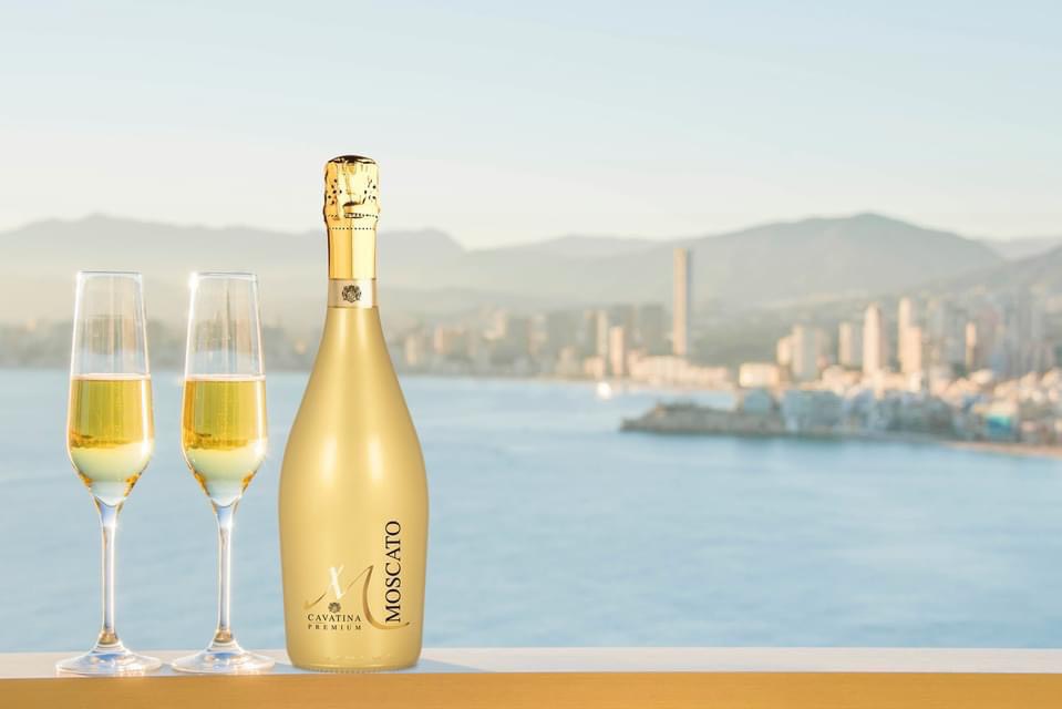 Rượu Sparkling MOSCATO M Cavatina Premium-1