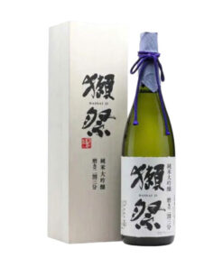 sake dassai 23 (wooden box) 1800ml