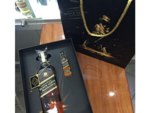 Johnnie Walker Double Black Label - Hộp Quà Tết 2023