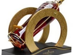 Courvoisier VSOP 3L + Kệ