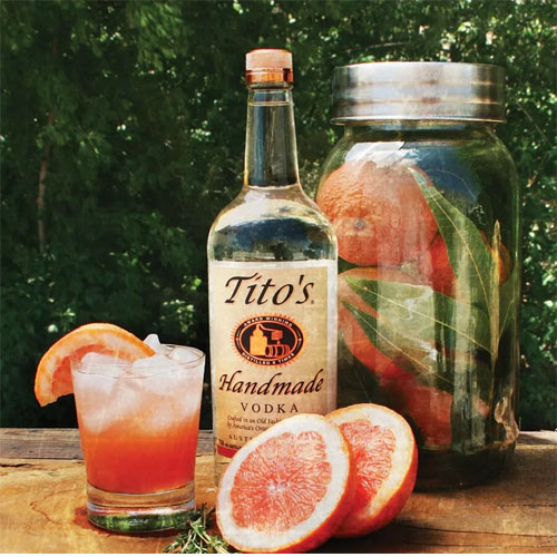 Rượu Tito's Handmade Vodka