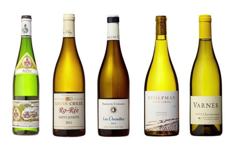 Bí kíp đặt vé máy bay dịp 30/4: Rượu vang trắng Sauvignon Blanc khi đến nơi