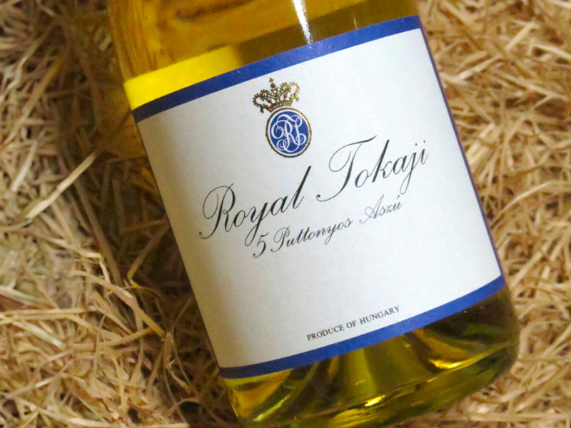 rượu vang trắng ngọt royal tokaji 5 puttonyos aszú rượu vang trắng ngọt royal tokaji 5 puttonyos aszú