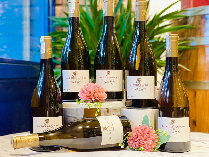 les roses blanches chateau valmy