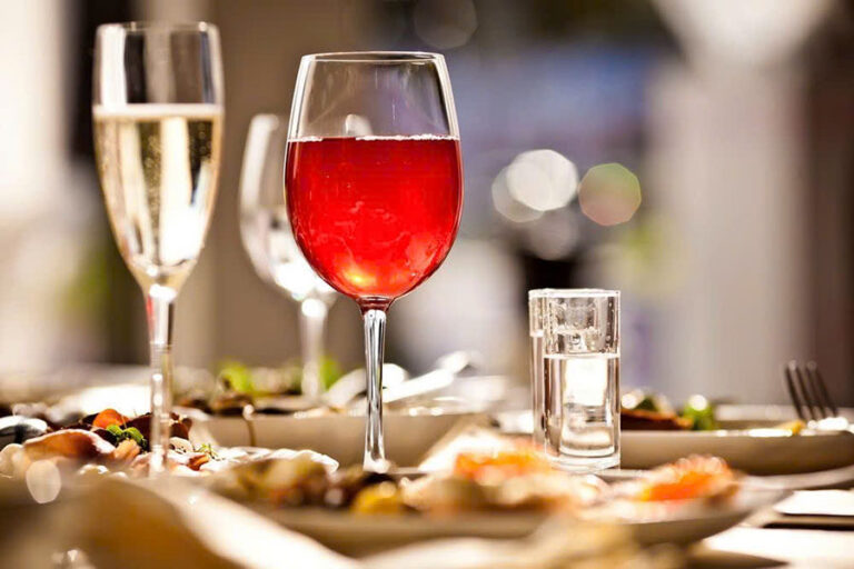 Vang moscato kết hợp món ăn nào ngon nhất?