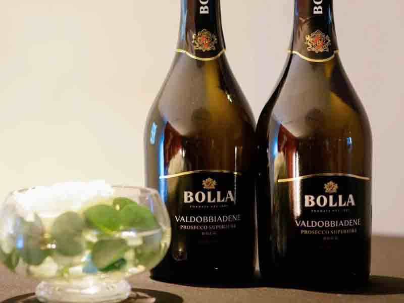 bolla prosecco valdobbiadene docg superiore extra dry 
