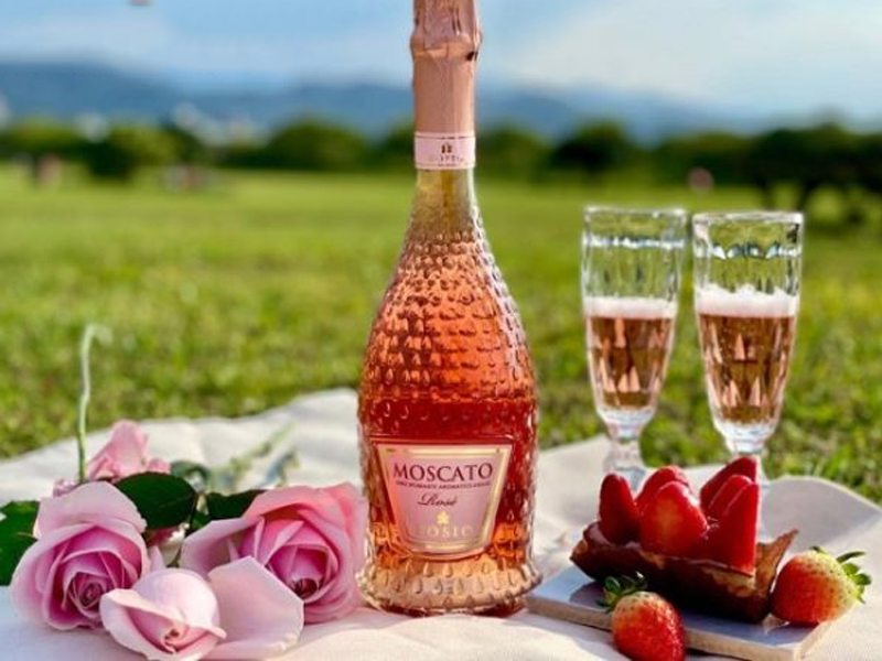 bosio moscato rosé spumante aromatico dolce 
