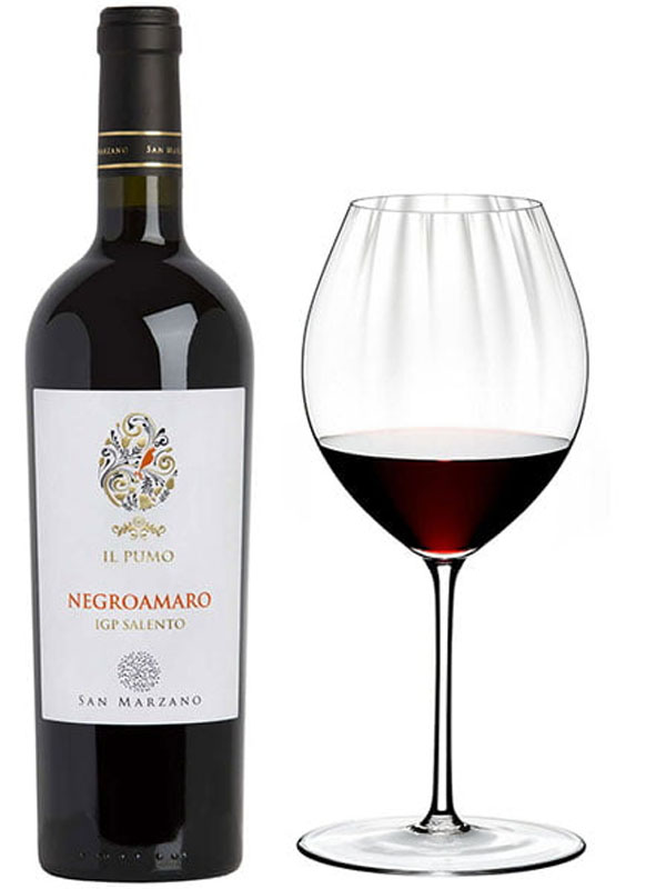 Il pumo negroamaro salento igp, cantine san marzano