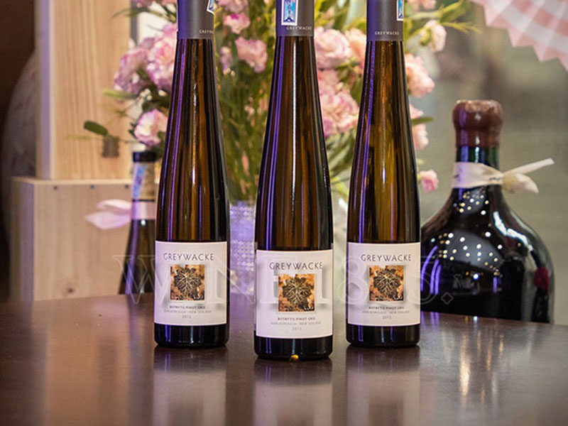 rượu greywacke botrytis pinot gris