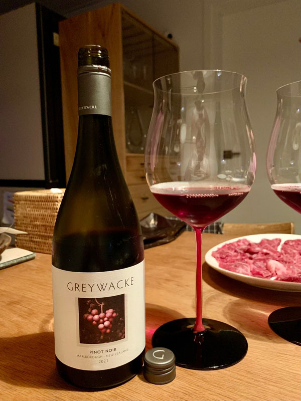 rượu greywacke pinot noir