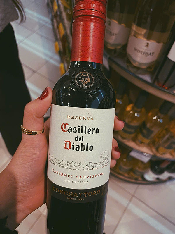 thưởng thức rượu vang nhập khẩu giá rẻ đúng cách