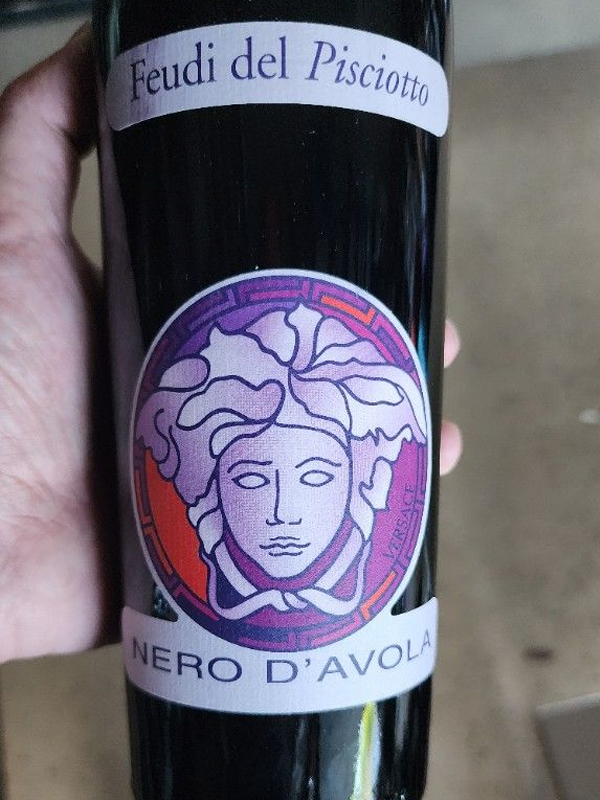 feudi del pisciotto versace nero d'avola sicilia doc feudi del pisciotto versace nero d'avola sicilia doc