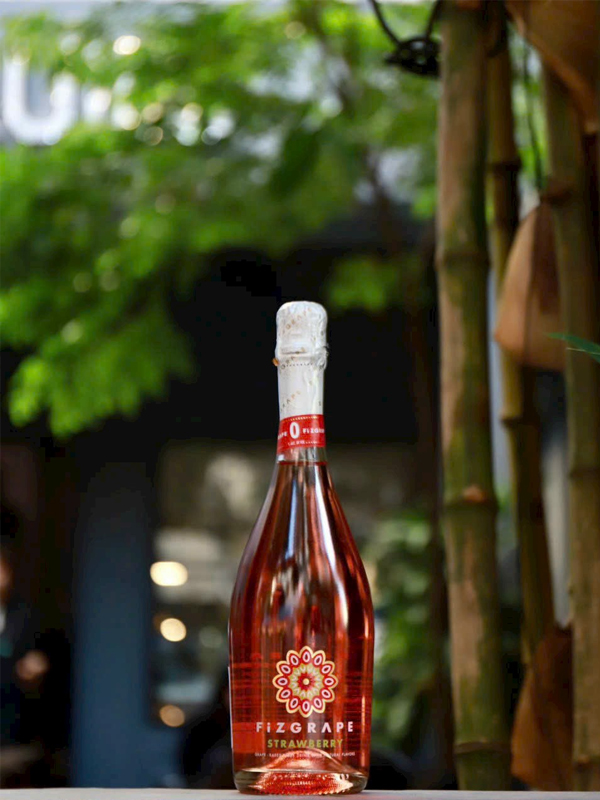 fizgrape strawberry sparkling alcohol free fizgrape strawberry sparkling alcohol free