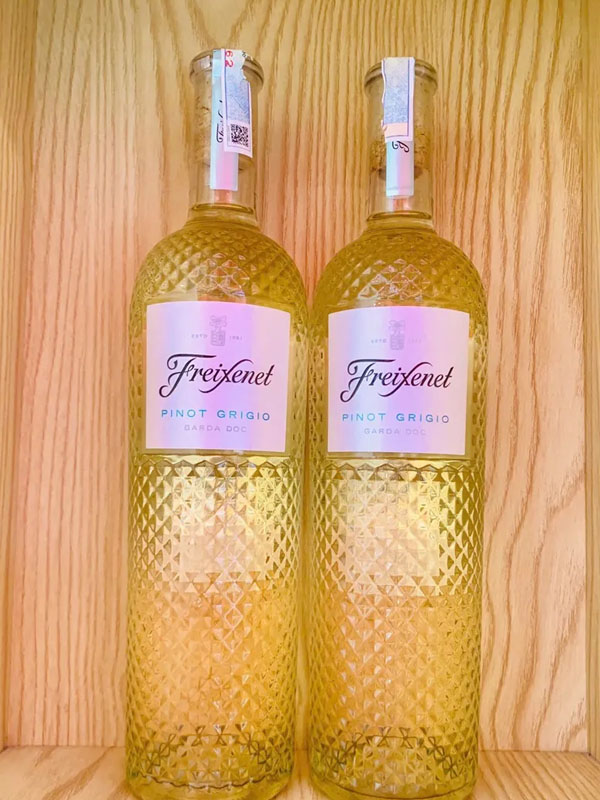 rượu vang freixenet pinot grigio