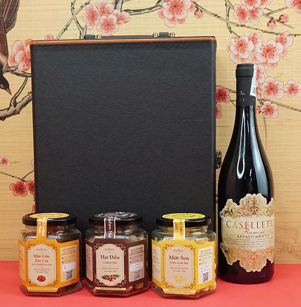 hộp quà tết 2026 rượu vang ý ms084