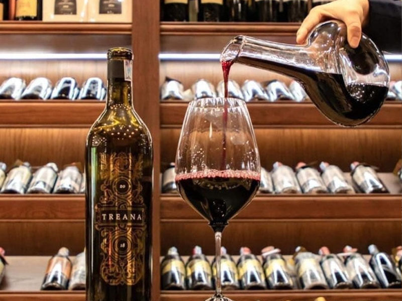 rượu vang treana red