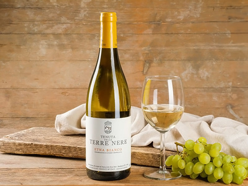 rượu vang terre nere etna bianco salice rượu vang terre nere etna bianco salice