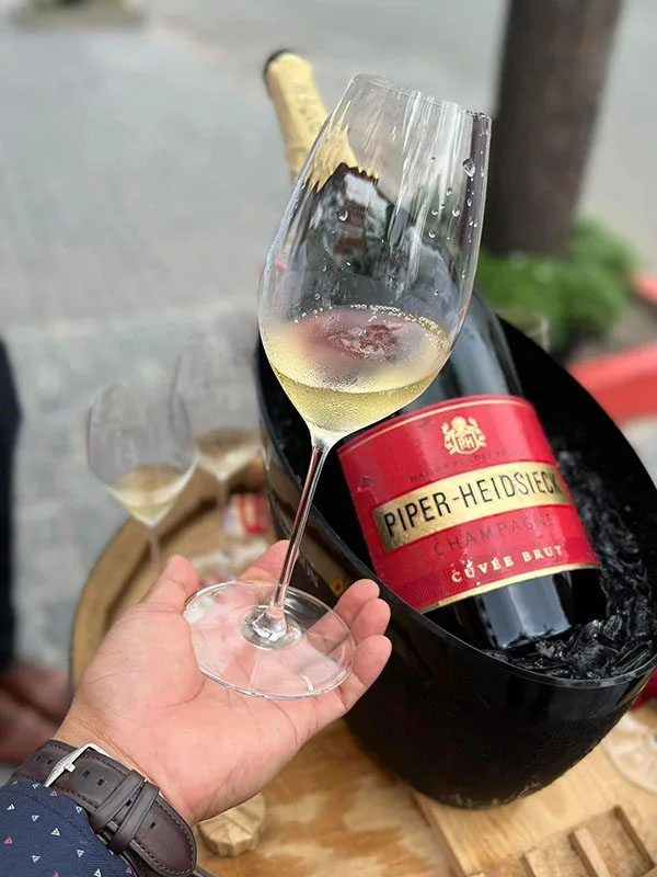 rượu vang champagne piper heidsieck brut 6l rượu vang champagne piper heidsieck brut 6l