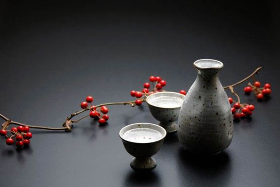 hộp quà rượu mao đài kết hợp trà cổ thụ tại ba đình cao cấp