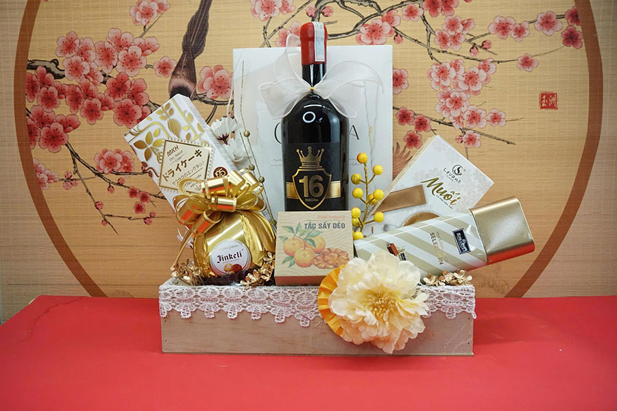 Hộp quà tết 2026 – rượu vang ý ms021 Hộp quà tết 2026 – rượu vang ý ms021