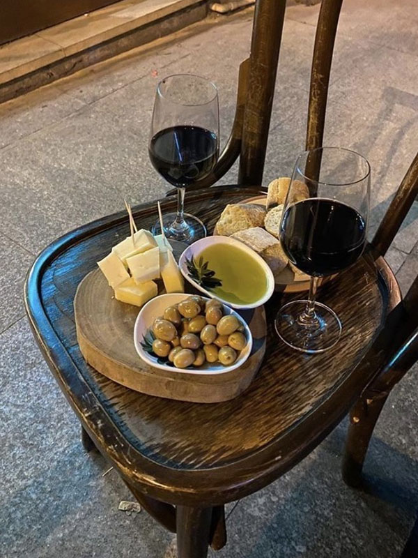 rượu vang domaine gavignet beaune premier cru les belisand