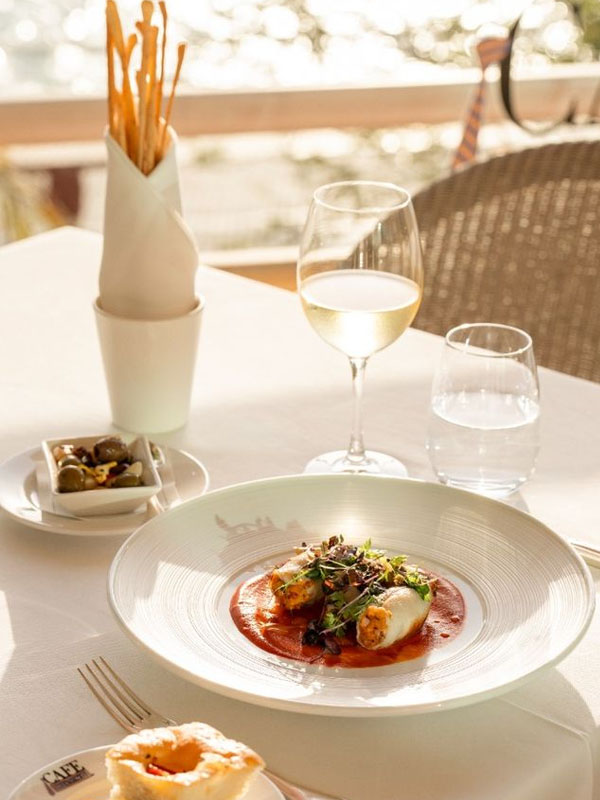 rượu vang domaine zind humbrecht pinot gris