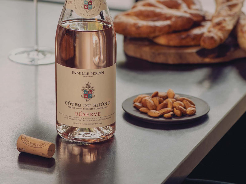 rượu vang famille perrin côtes-du-rhône réserve, rose