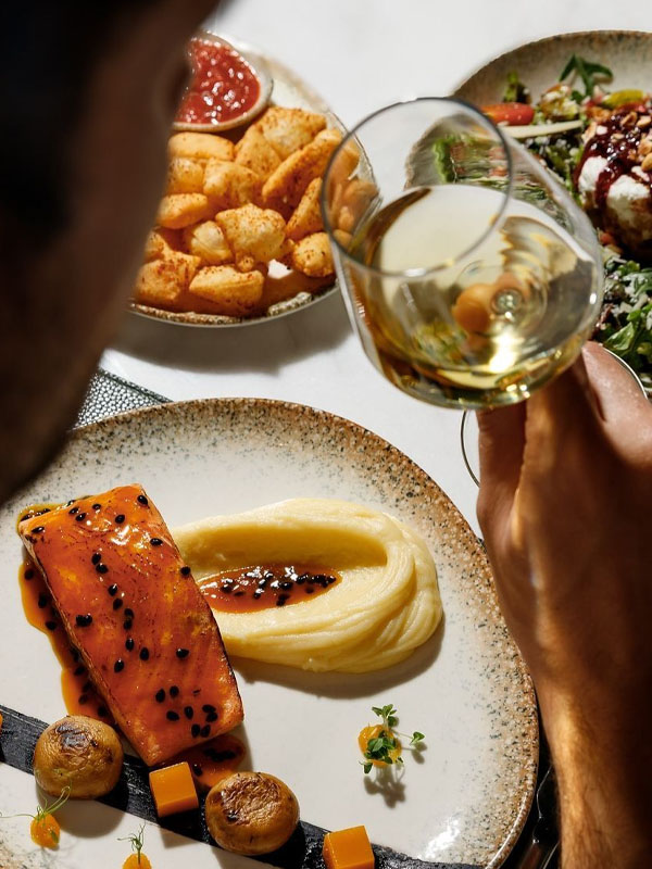 rượu vang famille perrin nature côtes du rhône blanc