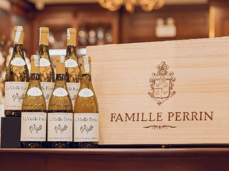 rượu vang la vieille ferme blanc