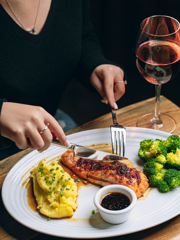 rượu vang maison les alexandrins crozes hermitage rouge