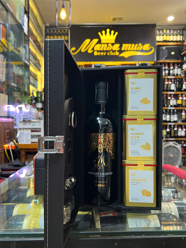 set quà tết rượu vang kèm hạt ở duy tân - sang trọng, giá tốt set quà tết rượu vang kèm hạt ở duy tân - sang trọng, giá tốt