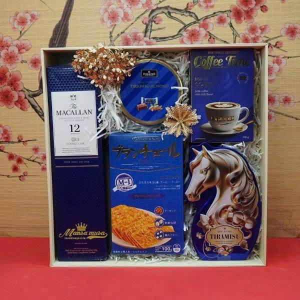 set quà tết rượu vang kèm hạt ở duy tân - sang trọng, giá tốt