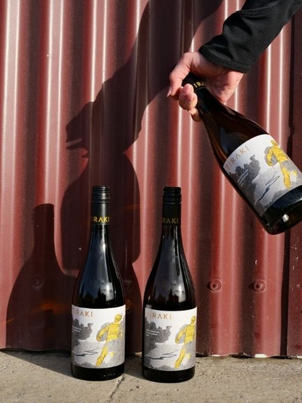 rượu vang tiraki chardonnay